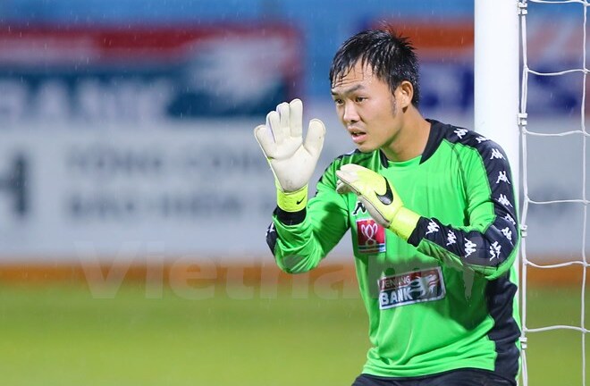 Miura gọi thủ môn có dòng dõi 