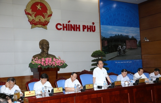 Phó Thủ tướng Nguyễn Xuân Phúc: Không để dân đi đâu cũng “ôm” giấy tờ tùy thân