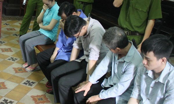 Mất hàng tỉ đồng vì những cuộc điện thoại giả danh Công an