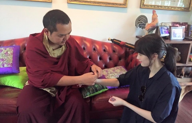 Ngọc Trinh khẳng định không độn vòng 3