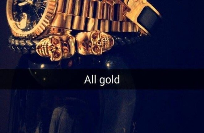 Lối sống khoe khoang của hội con nhà giàu qua Snapchat