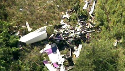 Máy bay rơi khi diễn tập nhào lộn, một phi công thiệt mạng