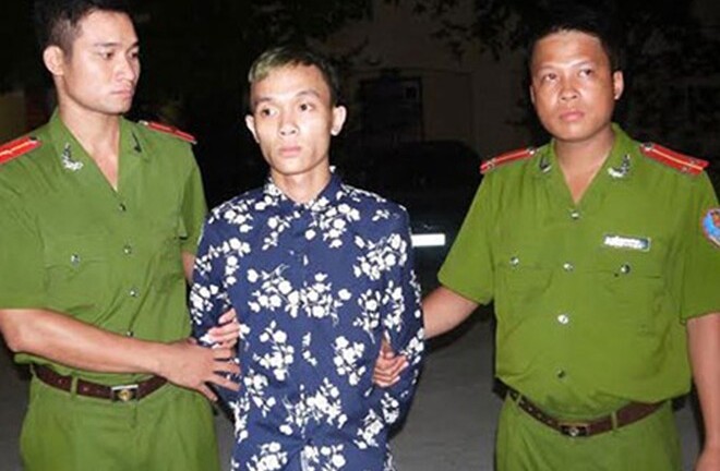 Cuộc vây ráp kẻ trốn truy nã 'ôm' 94 bánh heroin