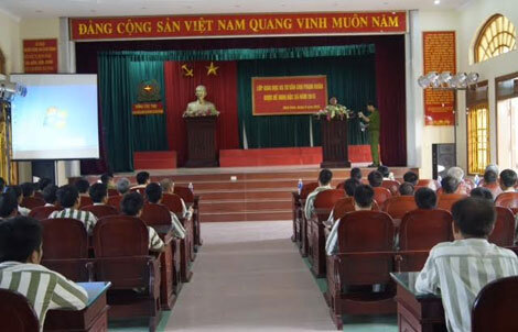 Mong mỏi trước ngày trở về của nữ sinh phạm tội hiếp dâm