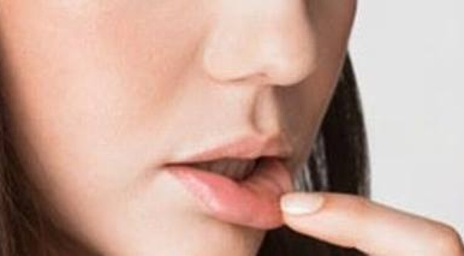 Sự tàn phá cơ thể kinh hoàng của bệnh sùi mào gà