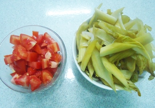 Cá thu sốt dưa, sốt tỏi ớt thơm cay cho bữa cơm ngày mưa