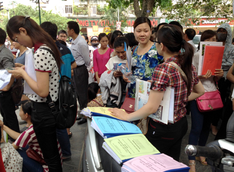 Hà Nội làm rõ thông tin “cò” viên chức ngành giáo dục lộng hành