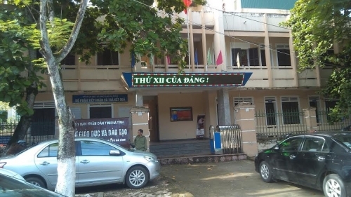 Hà Tĩnh: Không sử dụng bia Sài Gòn, 7 cán bộ sở GD-ĐT bị kiểm điểm