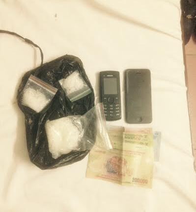 Hà Tĩnh: Bắt nam thanh niên xách ma túy đá tại Hồng Lĩnh