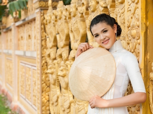Chân dung Á hậu ở Trà Vinh khiến Ngọc Trinh phải lép vế