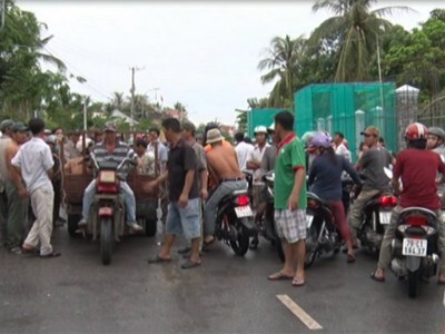 Hai người bị sét đánh chết khi đi bắt ốc