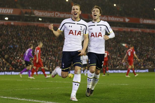 Link xem trực tiếp Sunderland vs Tottenham, Leicester City vs Aston Villa 19h30
