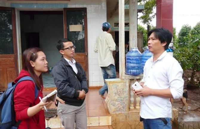 Côn đồ ném bom xăng vào khu tập thể công nhân lúc nửa đêm