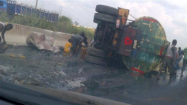 Hơn 150 người thương vong do xe chở dầu phát nổ ở Nam Sudan