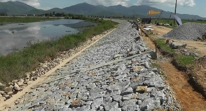 Hà Tĩnh: Những bất cập tại Dự án nâng cấp, sửa chữa Đê Tả Nghèn