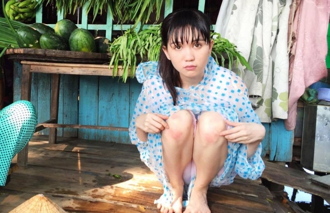 Ngọc Trinh nói gì khi bị chê chân xấu, 