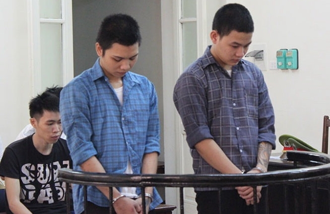 Lập facebook giả lừa bán hàng hiệu 9X lãnh án tù