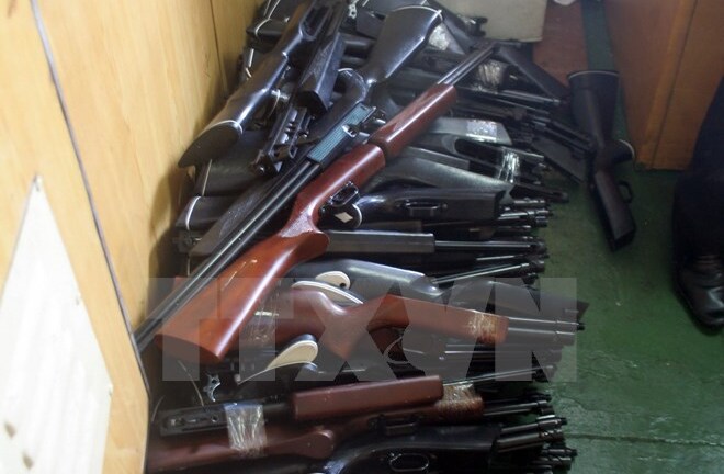 Thu giữ 45 khẩu súng trường hơi vận chuyển trái phép