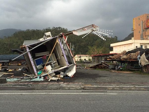 Bão Dujuan đổ bộ Đài Loan, hơn 300 người thương vong