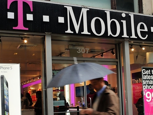 Mỹ: 15 triệu khách hàng của T-Mobile bị đánh cắp thông tin