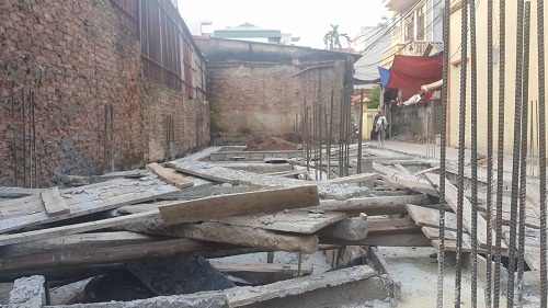 Xác 2 mẹ con buộc vào nhau nhảy sông Tô Lịch: Chỉ vì cái tát của chồng