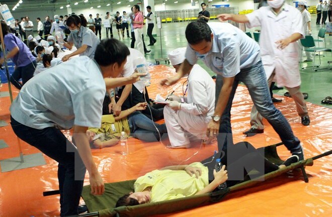 Nam Định: Cấp cứu kịp thời 48 công nhân bị ngộ độc thực phẩm