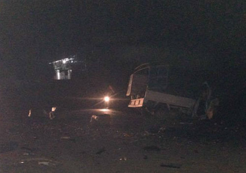 Vượt xe khách, nam thanh niên đấu đầu xe tải tử vong