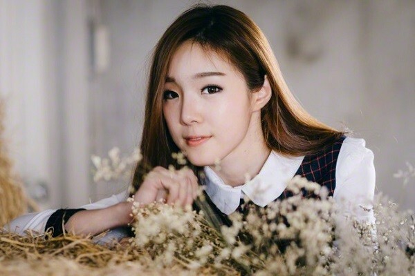 Tôi đang bị mắc kẹt giữa thầy giáo và anh vợ của thầy