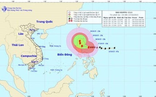 Tin mới nhất về cơn bão Koppu chiều 17/10: Còn cách đảo Lu Dông 240km