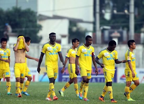 Bóng đá Việt Nam: Mô hình kỳ quặc nhất thế giới