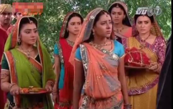 Cô dâu 8 tuổi phần 4 tập 93: Anandi bị dân làng khinh rẻ