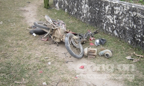 Băng qua đường sắt, nam thanh niên bị tàu hất văng 10m tử vong