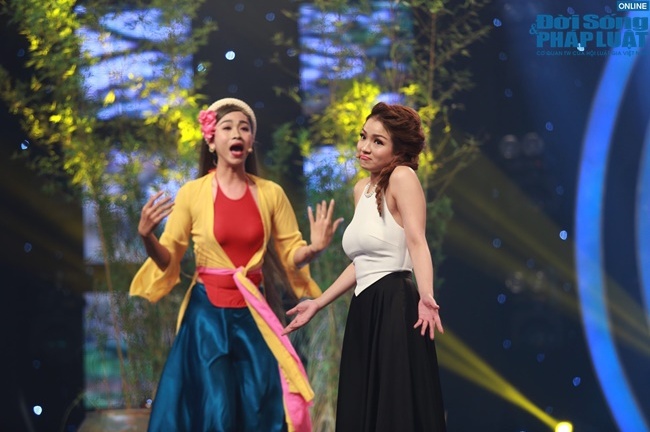 Hoán Đổi tập 1: Hương Giang Idol, Thủy Top diễn kịch xuất thần