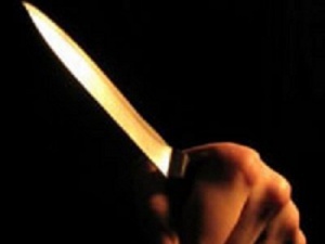 Bị nhắc nhở, con trai cầm dao chém cha ruột 