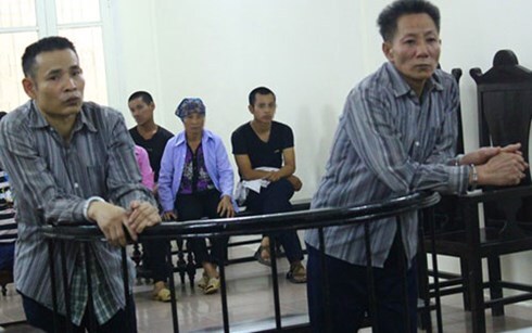 25 năm trốn truy nã vì... đe dọa cướp áo thiếu nữ đang mặc