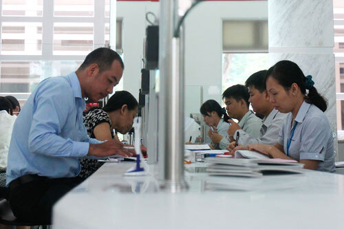 Năm 2016 lương cơ sở chưa thể điều chỉnh