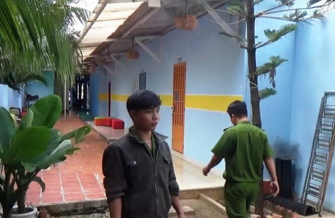 Hỗn chiến trong quán karaoke vì chiếc remote chọn bài hát 