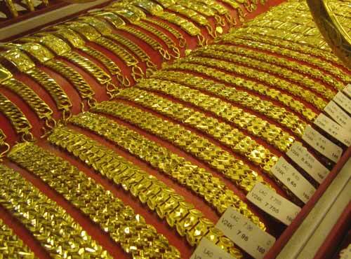 Giá vàng hôm nay 23/10: Giá vàng SJC tăng 70.000 đồng/lượng