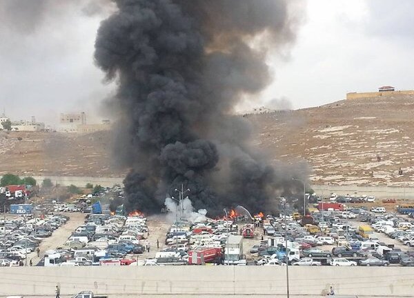 Ấn Độ: Nổ xe pháo hoa, 25 người thương vong