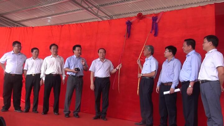 Chùm ảnh: Người dân trải nghiệm mẫu tàu đường sắt trên cao Cát Linh - Hà Đông