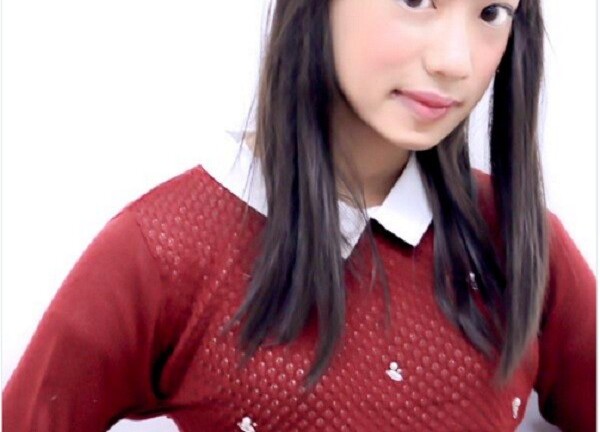 Ngỡ ngàng với vẻ nữ tính của nam sinh Nhật trong cuộc thi giả gái