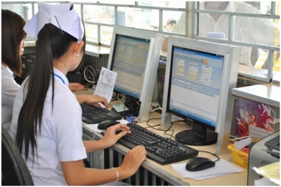Thực hiện tin học hóa trong khám chữa bệnh BHYT