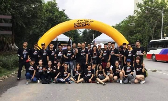 Tronie Ngô 365 cùng giới trẻ Hà Nội hết mình với đường đua Champion Dash