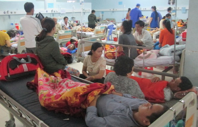 64 người nhập viện cấp cứu sau khi ăn cỗ cưới