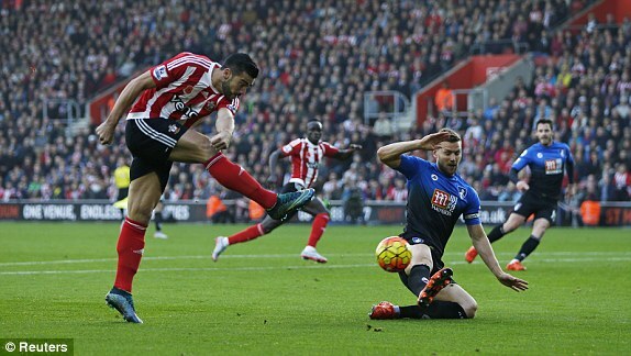 Southampton 2-0 Bournemouth: Lại xướng tên Pelle