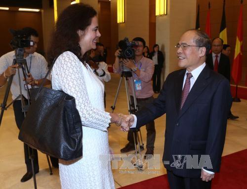Chủ tịch Quốc hội hội đàm với Chủ tịch Thượng viện Vương Quốc Bỉ