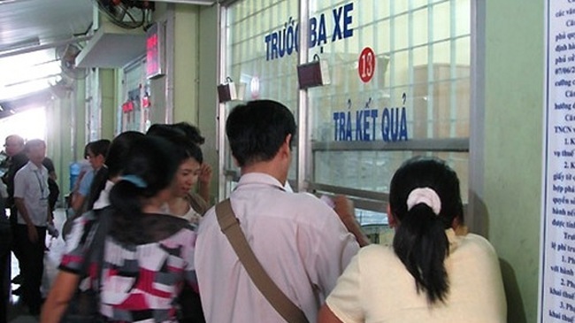 Thủ tục đăng ký sang tên đổi chủ ô tô, xe máy trong cùng tỉnh