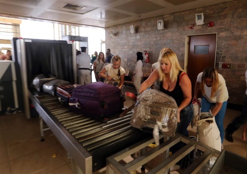 Các quốc gia đồng loạt phong tỏa các chuyến bay đến Ai Cập