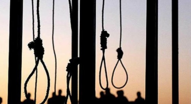 Phát hiện tài xế 46 tuổi chết trong tư thế treo cổ ở quán cà phê