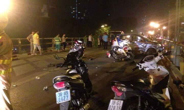 Khởi tố vụ án tai nạn gây chết người tại cầu vượt Thái Hà